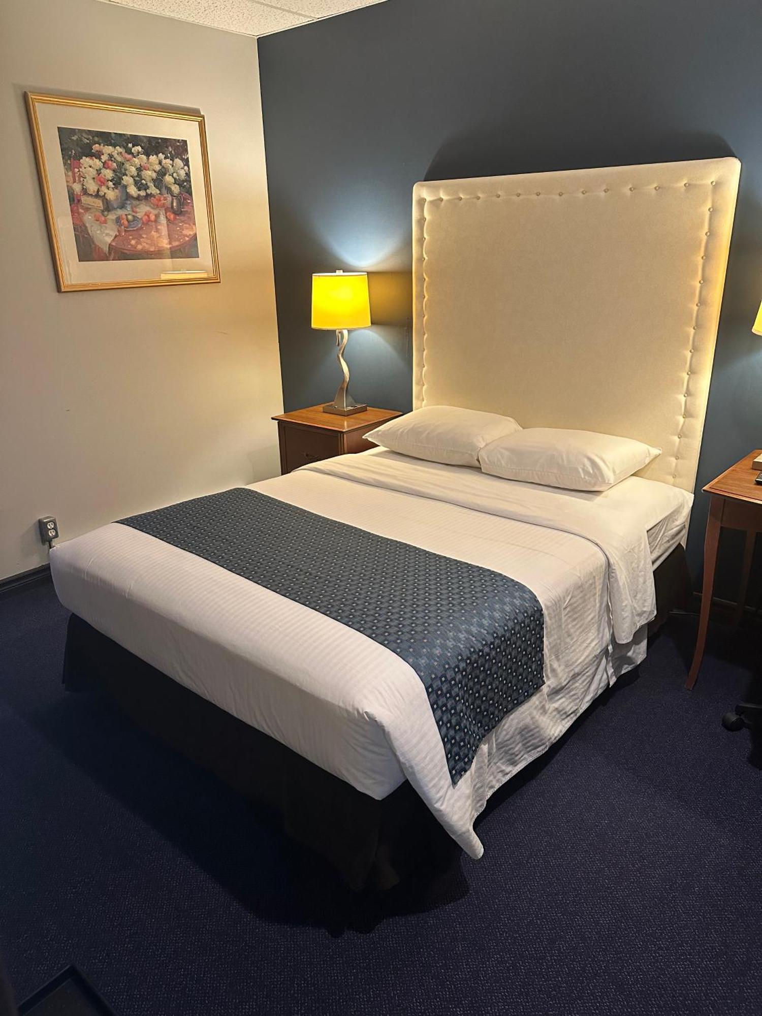 Le Voyageur Inn Mattawa Extérieur photo