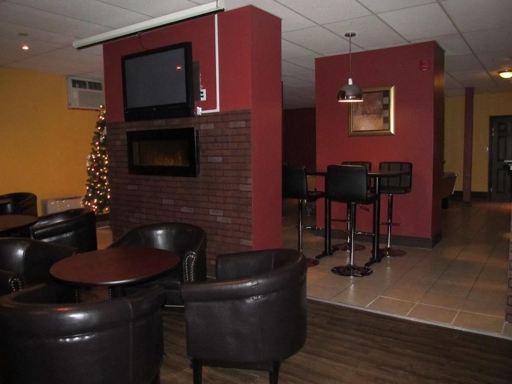 Le Voyageur Inn Mattawa Extérieur photo