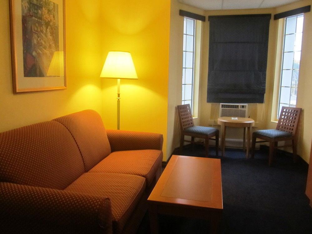 Le Voyageur Inn Mattawa Extérieur photo