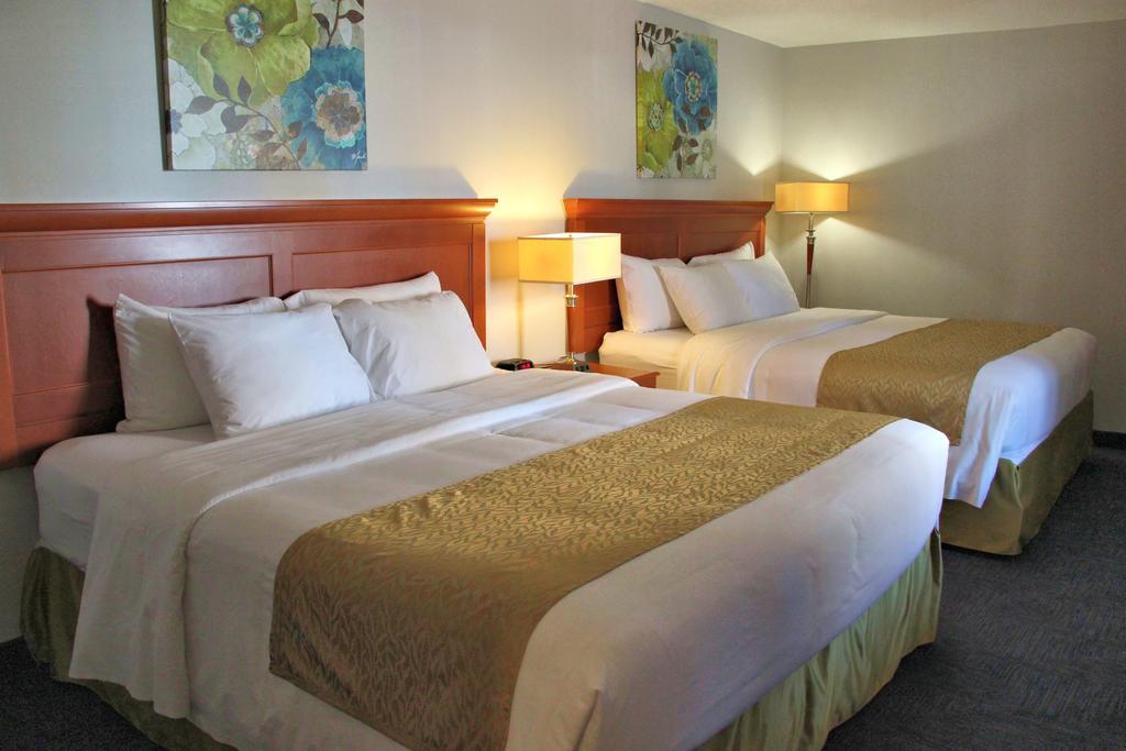 Le Voyageur Inn Mattawa Extérieur photo