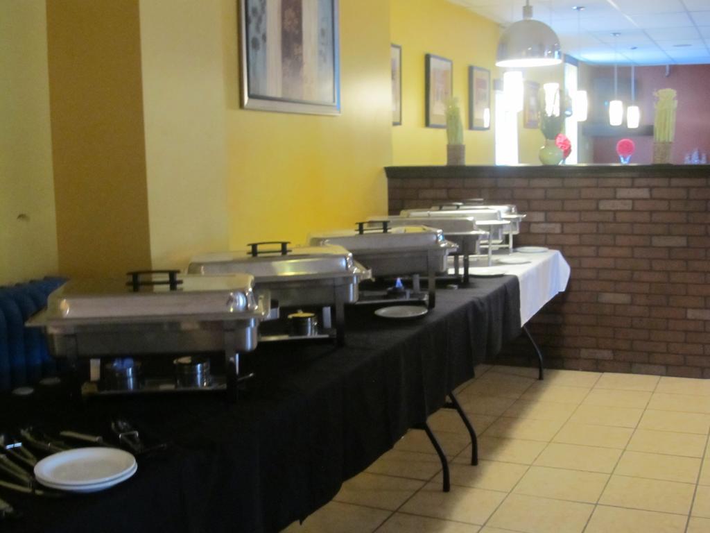 Le Voyageur Inn Mattawa Extérieur photo